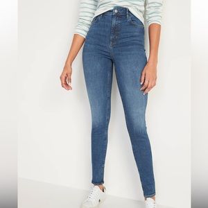 Old navy 3-in-1 fit you size extra high rise rockstar super skinny jeans